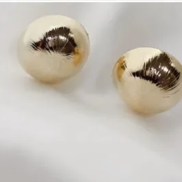 BRINCO MEIA BOLA LIXADA RÓDIO BCO