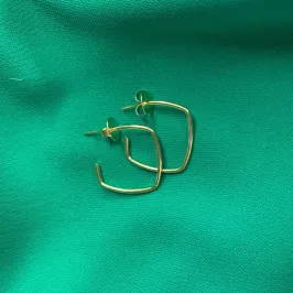 BRINCO SOPHIA DOURADO