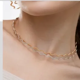 CHOKER ARO ORGANICA ZIGZAG BANHADA NO RÓDIO BRANCO