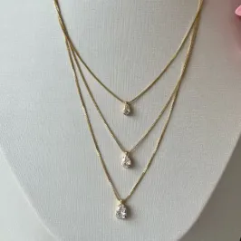 COLAR MARCELA TRIPLO PEDRAS CRISTAL