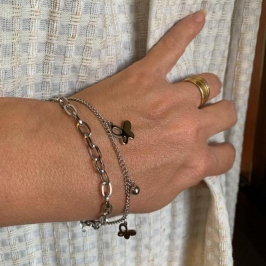 PULSEIRA CORRENTE COM PINGENTE BORBOLETA BOLA