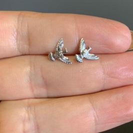 BRINCO DIVINO ESPIRITO SANTO PEQUENO AÇO CIRURGICO