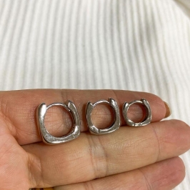 BRINCO MIRIAM TRIO ARGOLA CLICK QUADRADA RODIO BRANCO COR PRATA