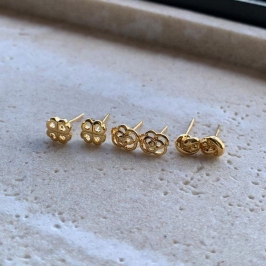 TRIO BRINCO FLORZINHA RODIO BRANCO COR PRATA