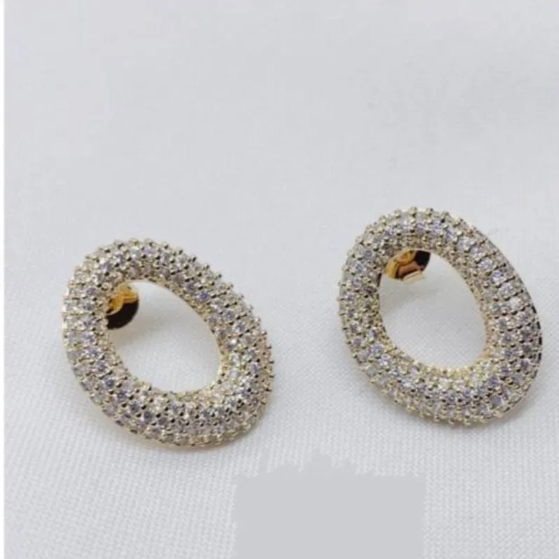 BRINCO OVAL ZIRCONIA