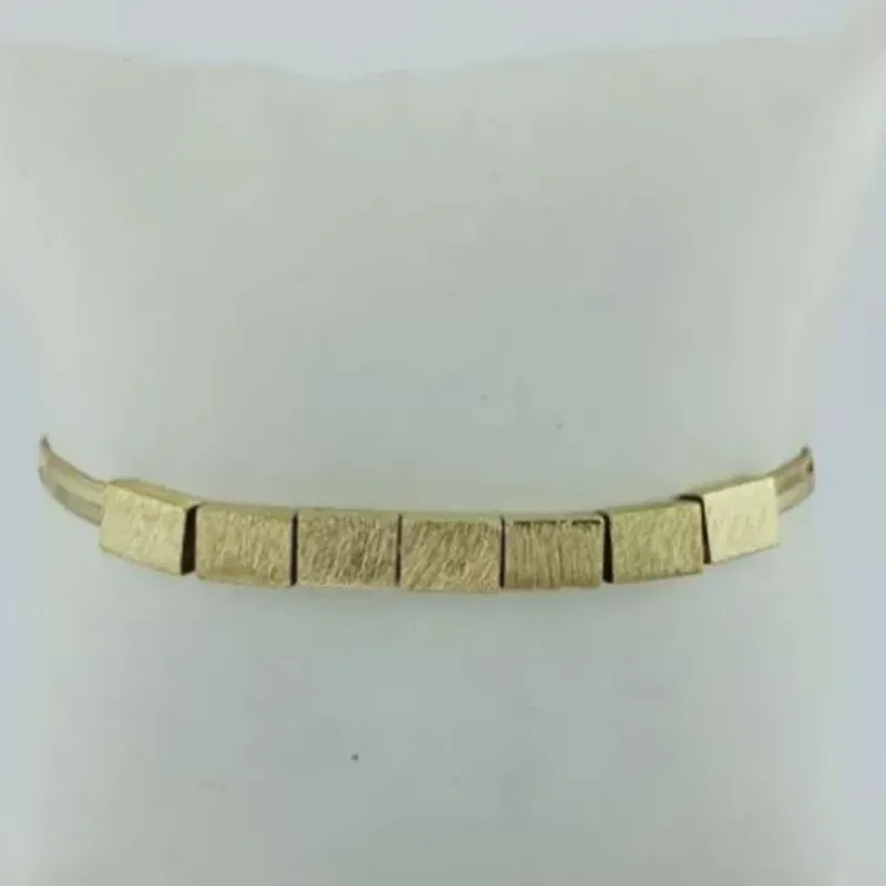 PULSEIRA RABO DE RATO C RETANGULOS