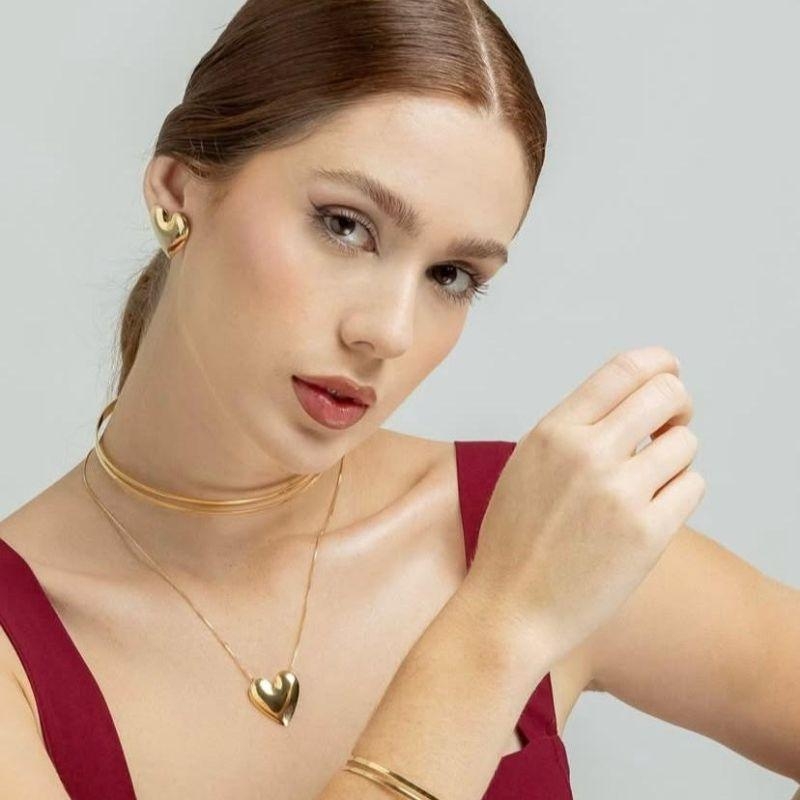 BRINCO BETINA CORACAO BANHO OURO 18K