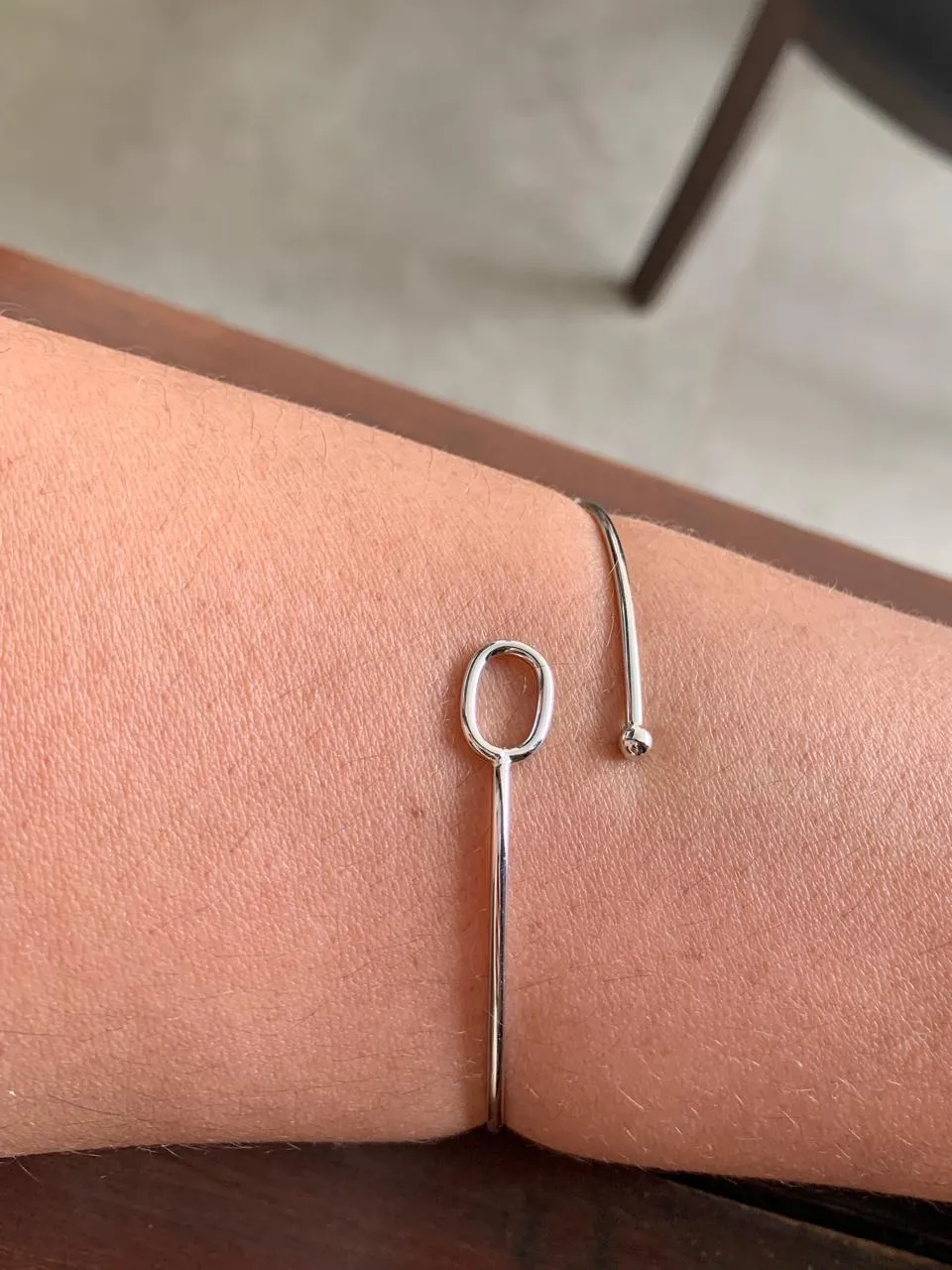 BRACELETE COM FORMA GEOMETRICA RODIO BRANCO
