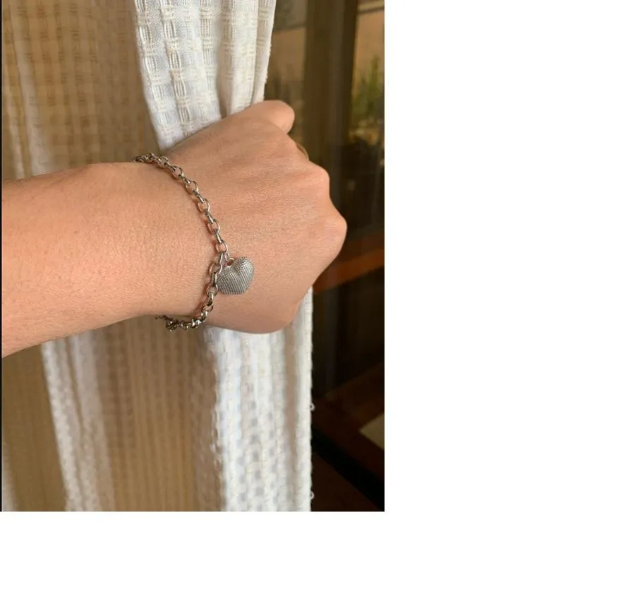 PULSEIRA CORRENTE CORACAO TEXTURIZADO RODIO BRANCO