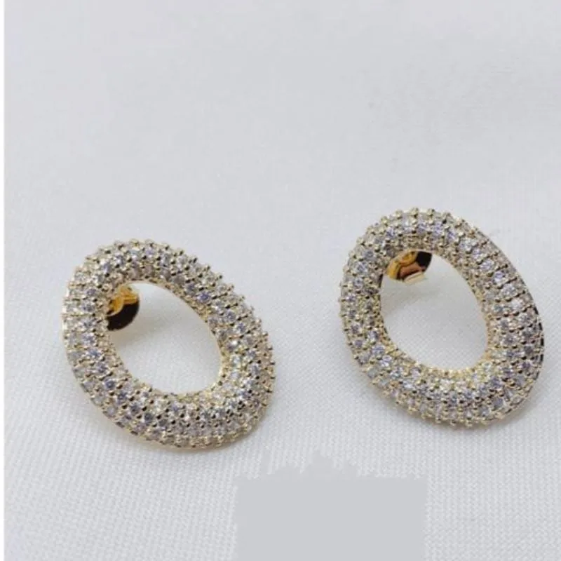 BRINCO OVAL ZIRCONIA
