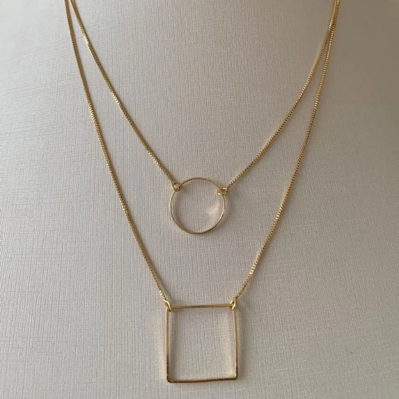 COLAR DUPLO BIANCA VENEZIANA COM FORMAS GEOMETRICAS