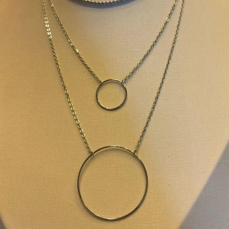 COLAR DUPLO GEOMETRICO CIRCULO PEQ E GRANDE EM AÇO CIRÚRGICO