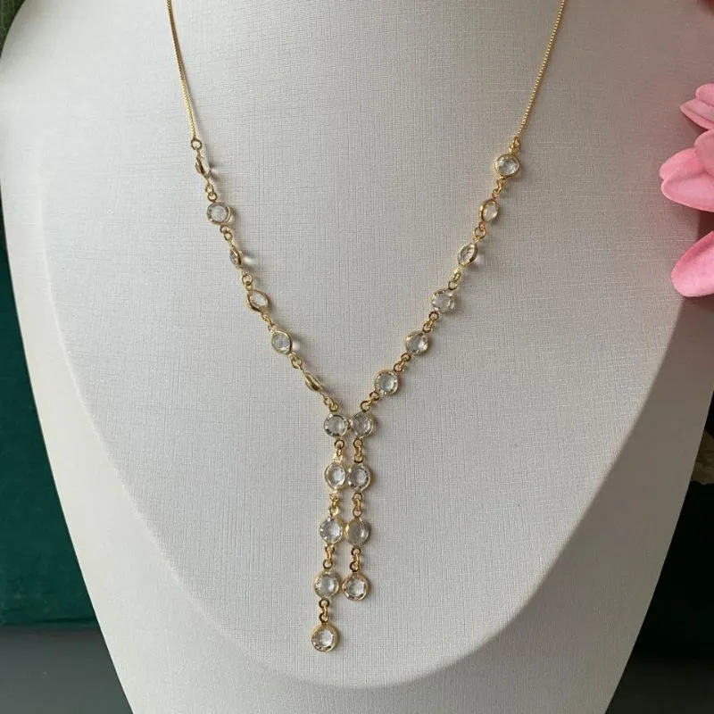 COLAR GRAVATA COM ZIRCONIA