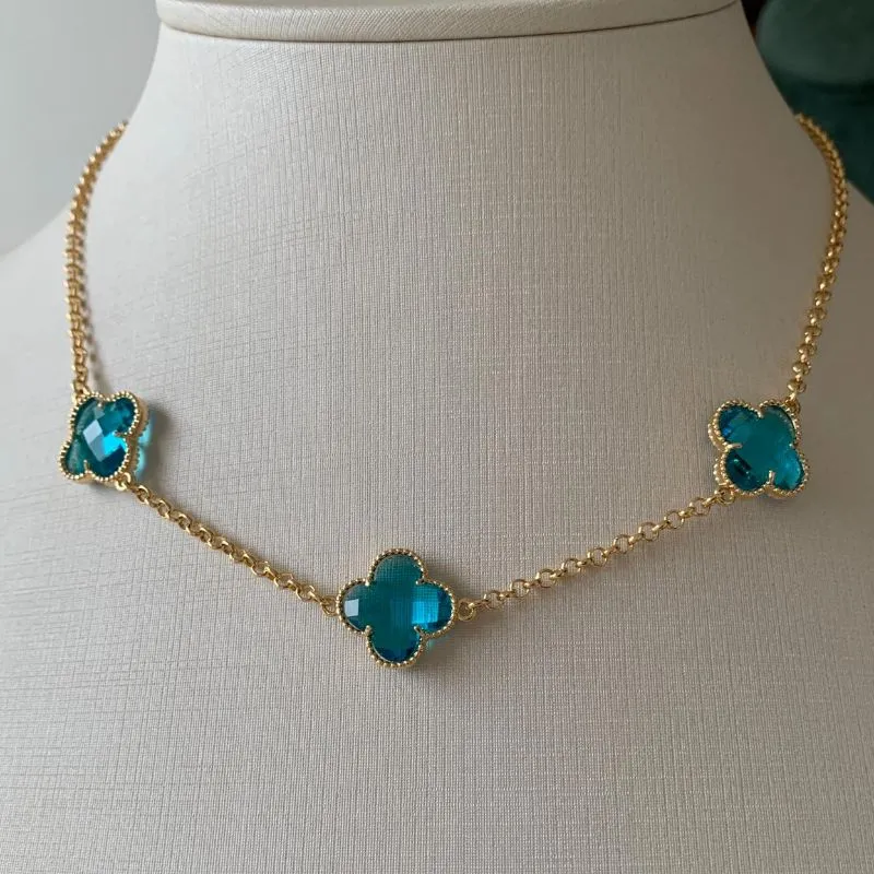 COLAR LARA TREVO AZUL  GRANDE BANHADO EM OURO 18K