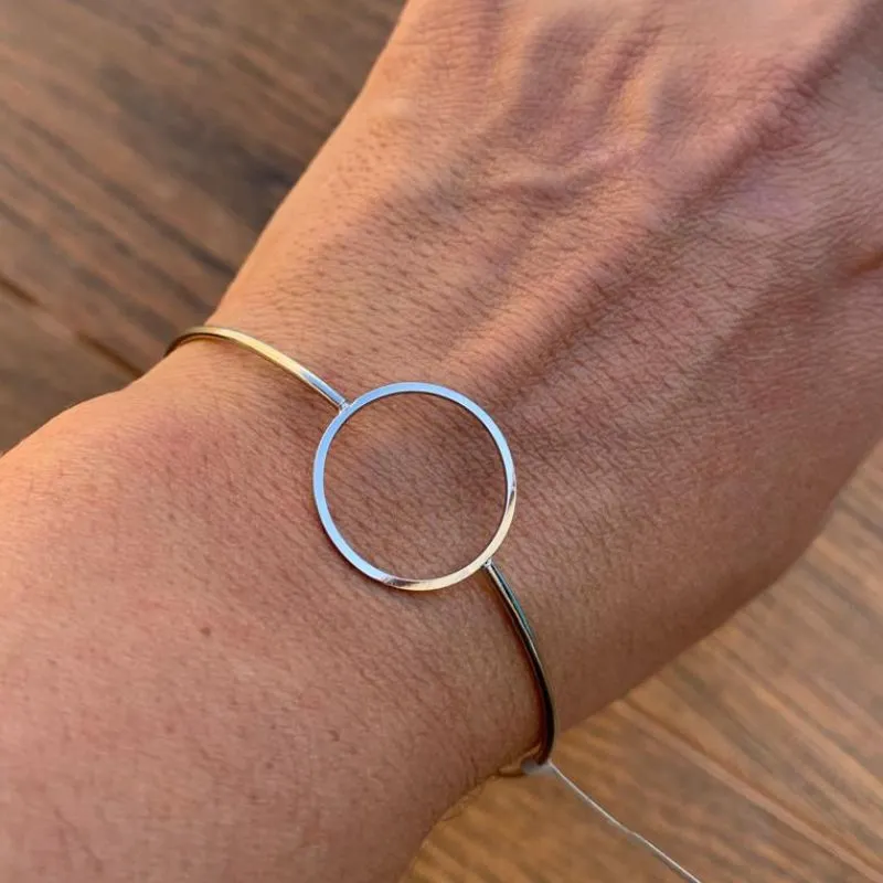 PULSEIRA ARO FORMA GEOMETRICA CIRCULO AÇO CIRÚRGICO