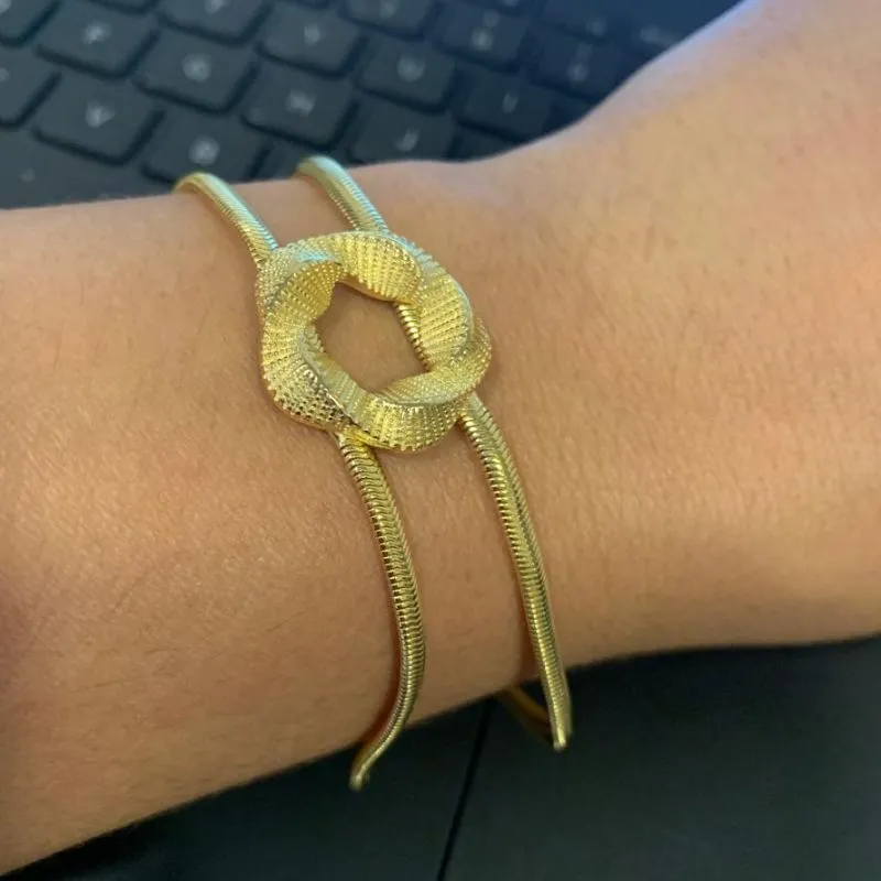 PULSEIRA CIRCULO ORGANICO TEXTURA BANHO OURO 18K