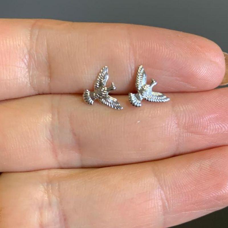 BRINCO DIVINO ESPIRITO SANTO PEQUENO AÇO CIRURGICO